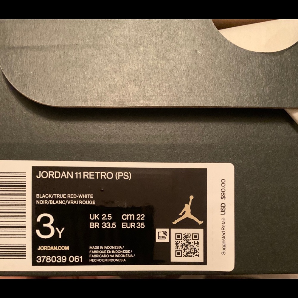 Retro Jordan 11 - Picture 2 of 7